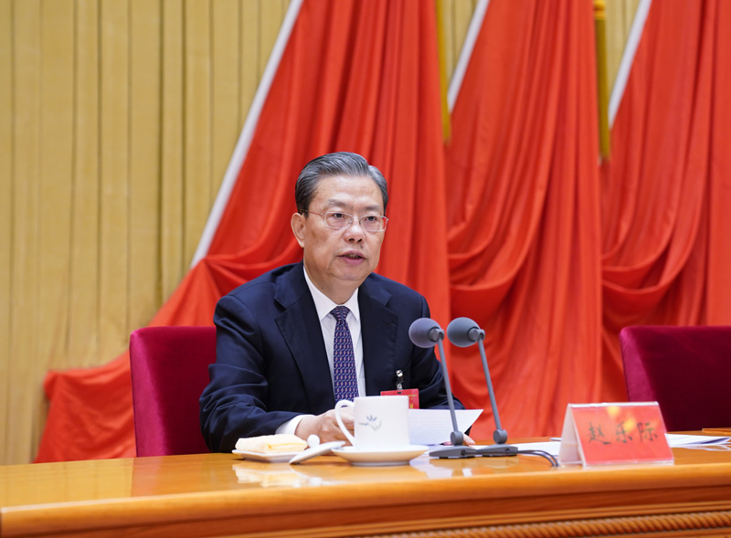 1月22日，中國(guó)共產(chǎn)黨第十九屆中央紀(jì)律檢查委員會(huì)第五次全體會(huì)議在北京開幕。中共中央政治局常委、中央紀(jì)律檢查委員會(huì)書記趙樂際代表中央紀(jì)律檢查委員會(huì)常務(wù)委員會(huì)作題為《推動(dòng)新時(shí)代紀(jì)檢監(jiān)察工作高質(zhì)量發(fā)展，以優(yōu)異成績(jī)慶祝中國(guó)共產(chǎn)黨成立100周年》的工作報(bào)告。新華社記者 張領(lǐng) 攝